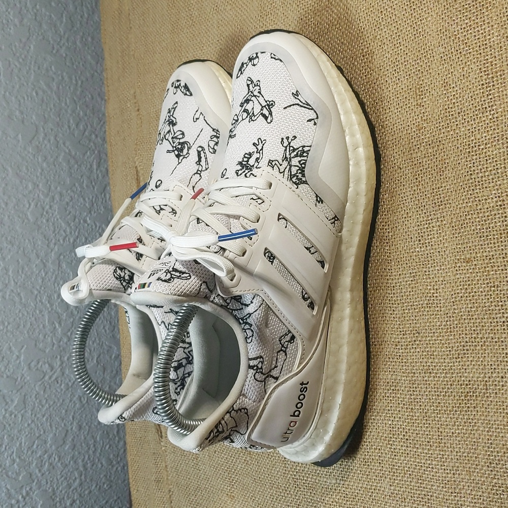 Adidas X Disney Ultraboost DNA 'Goofy' Kid's Running Shoes Sz 5.5, White/Black - Picture 3 of 8